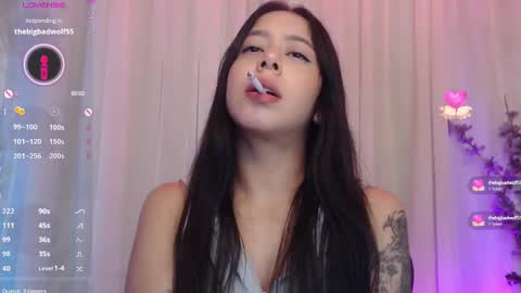 Snapshot of lilithwallkeer chatting on 02.18.25 Maria online show from 02.18.25