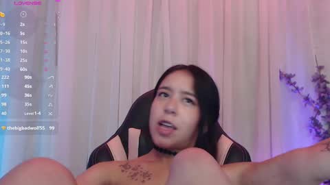 Snapshot of lilithwallkeer chatting on 02.20.25 Maria online show from 02.20.25