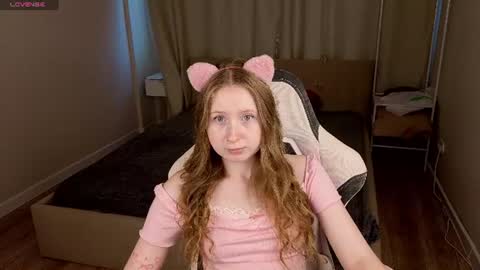 Snapshot of lilitiny chatting on 07.16.26 Lili Tiny GMT2 3-10AM MonTueWedThuSat online show from 07.16.26