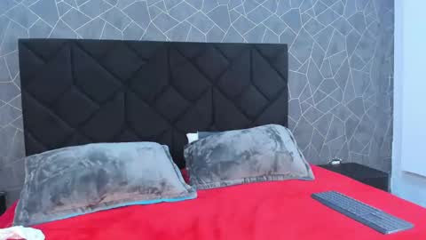 Snapshot of lilla_rossy chatting on 02.25.25 lilla_rossy online show from 02.25.25