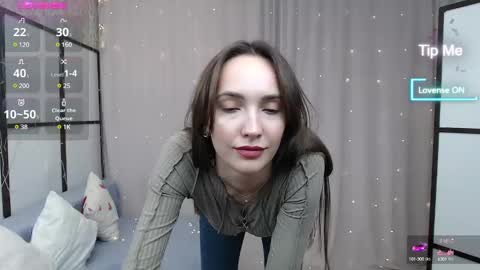 Lillian online show from 02.10.25