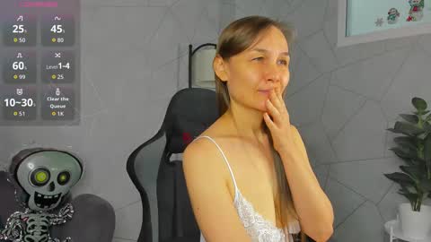 lillian_white1 online show from 11.01.25