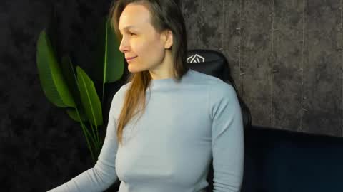 lillian_white1 online show from 04.15.26