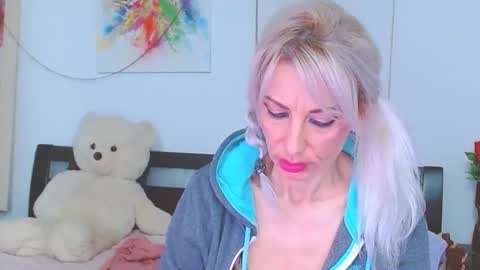 Lara online show from 02.26.26