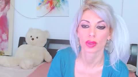 Lara online show from 03.23.26