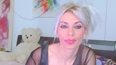 Lara online show from 03.31.26