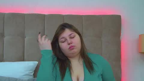 LillianHaig online show from 02.09.25