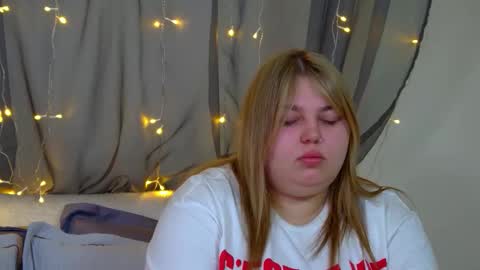 LillianHaig online show from 11.16.25