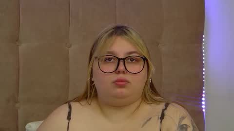 LillianHaig online show from 11.26.25