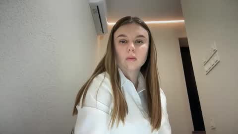 Lily online show from 10.11.25