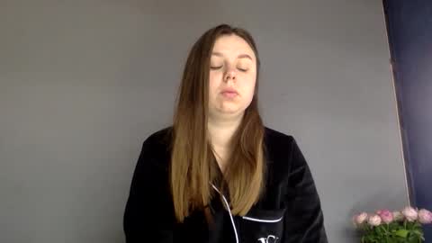 Lily online show from 10.21.25