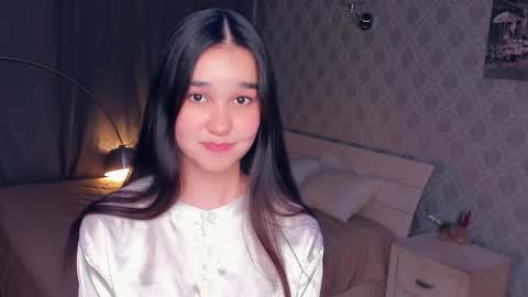 Celina Lillie online show from 11.30.25