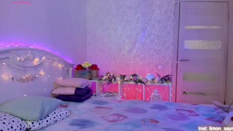 LilliMoore online show from 10.29.25