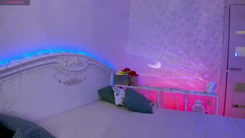 LilliMoore online show from 01.18.26