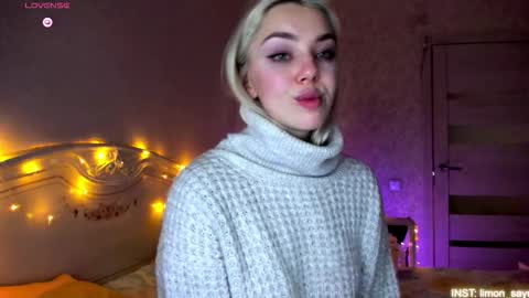 LilliMoore online show from 03.08.26