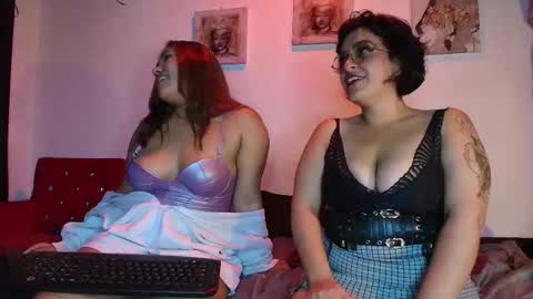 Snapshot of lillithsinclair_nom chatting on 02.20.26 lillith online show from 02.20.26