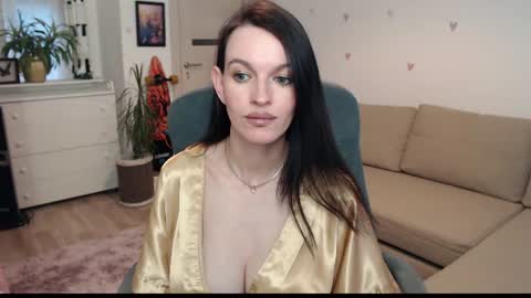 Snapshot of lilliyves chatting on 07.06.26 lilliyves online show from 07.06.26