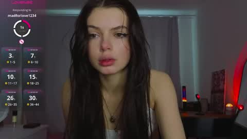 Snapshot of lillly_meow_ chatting on 05.25.26 Lilia online show from 05.25.26