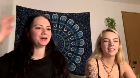 Snapshot of lillstephanie chatting on 10.05.25 lillstephanie online show from 10.05.25