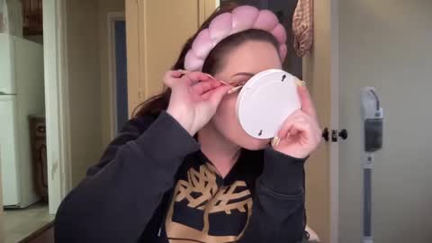 Snapshot of lilly_adams88 chatting on 02.19.25 lilly_adams88 online show from 02.19.25