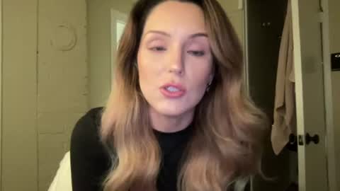Snapshot of lilly_adams88 chatting on 07.23.26 lilly_adams88 online show from 07.23.26