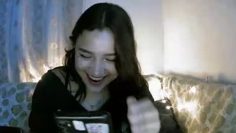 Snapshot of lilly_ocean22 chatting on 01.08.26 Sey - Lilly online show from 01.08.26