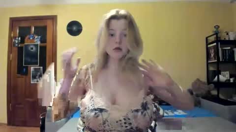 Snapshot of lillydepp chatting on 03.21.26 Lilly Depp online show from 03.21.26