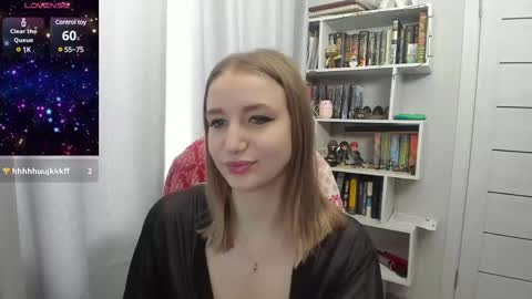 Snapshot of lillyfan_x chatting on 01.28.25 LillyFan X online show from 01.28.25