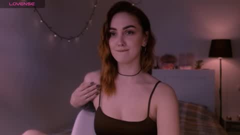 LillyFarey online show from 10.21.25