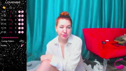 Snapshot of lillylover_ chatting on 10.10.25 lillylover_ online show from 10.10.25