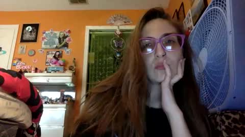 hi guys im back on here 3 online show from 04.20.26