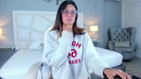 Lilly  online show from 10.07.25