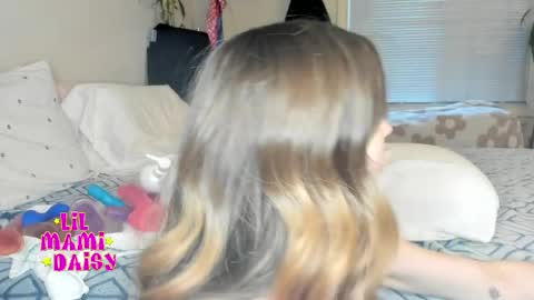 Daisy Bby online show from 04.04.26