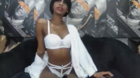 Snapshot of lilmissbaddiexxx chatting on 05.15.26 lilmissbaddiexxx online show from 05.15.26