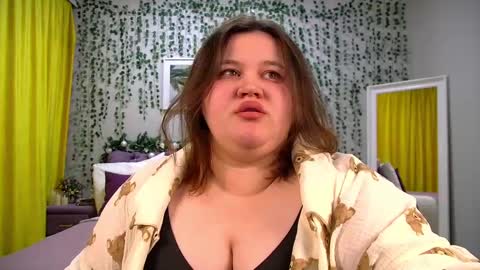 Snapshot of lilolewins chatting on 01.06.25 LiloLewins online show from 01.06.25