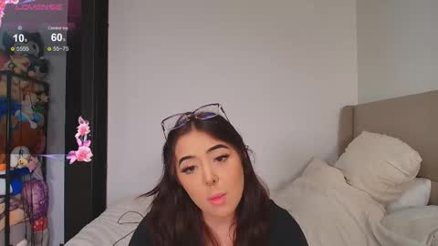 Roxy online show from 10.19.25