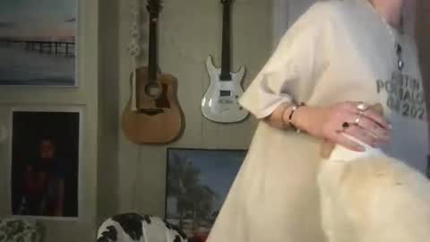 Snapshot of lilpeachykeenn chatting on 12.26.24 Lilpeachykeenn online show from 12.26.24