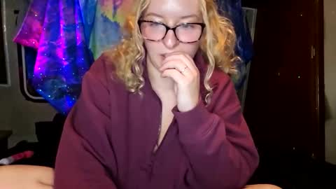 LilPies  online show from 12.01.25