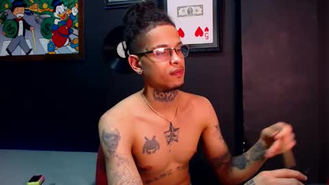 Snapshot of lilray99 chatting on 05.21.26 ONLYFANS online show from 05.21.26