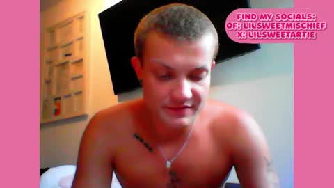 Snapshot of lilsweetmischief chatting on 02.09.26 Artie online show from 02.09.26