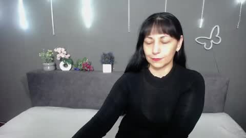 Snapshot of lilugrants chatting on 05.03.26 lilugrants online show from 05.03.26