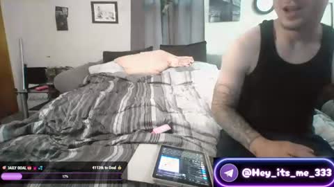 Snapshot of lilvioletxxx chatting on 06.11.26 Little Violet online show from 06.11.26