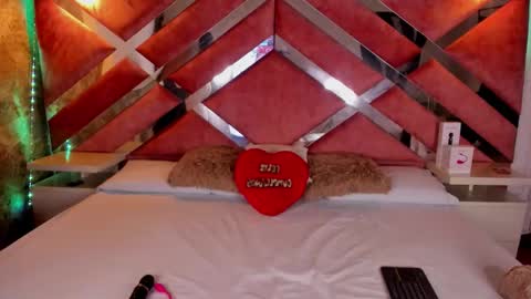 Lily online show from 12.14.25