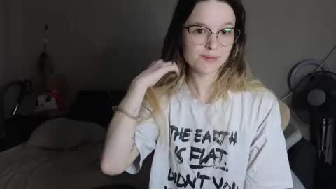 lily_and_jake online show from 11.21.25