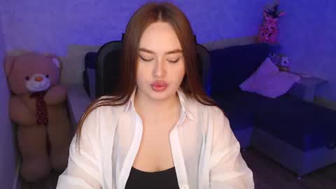 lily_baker_ online show from 07.18.26