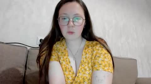 Lily Chays online show from 10.24.25