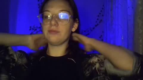 lily_ember online show from 10.20.25