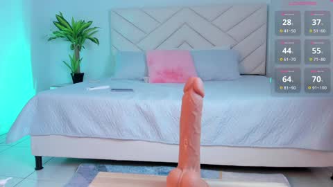   online show from 01.04.25