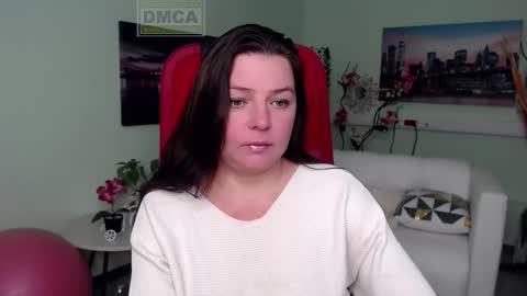 Lily online show from 11.26.25