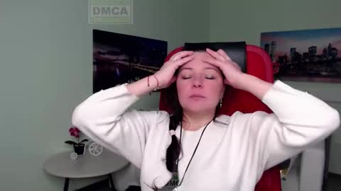 Lily online show from 12.05.25